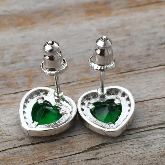 Emerald Heart white gold plated cz stud earrings - Picture 5 of 5